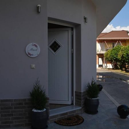 Marieli Apartment Perama  ภายนอก รูปภาพ